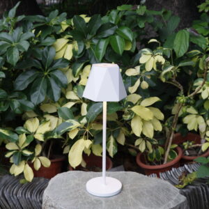 Square Reachargeable Portable 3 CCT PMW Hotel Table Lamp